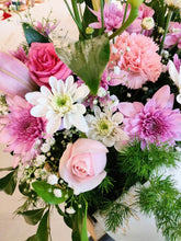 Load image into Gallery viewer, Lilies and Blossom Box