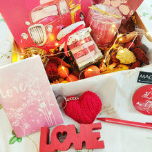 Load image into Gallery viewer, Loads of Love Hamper
